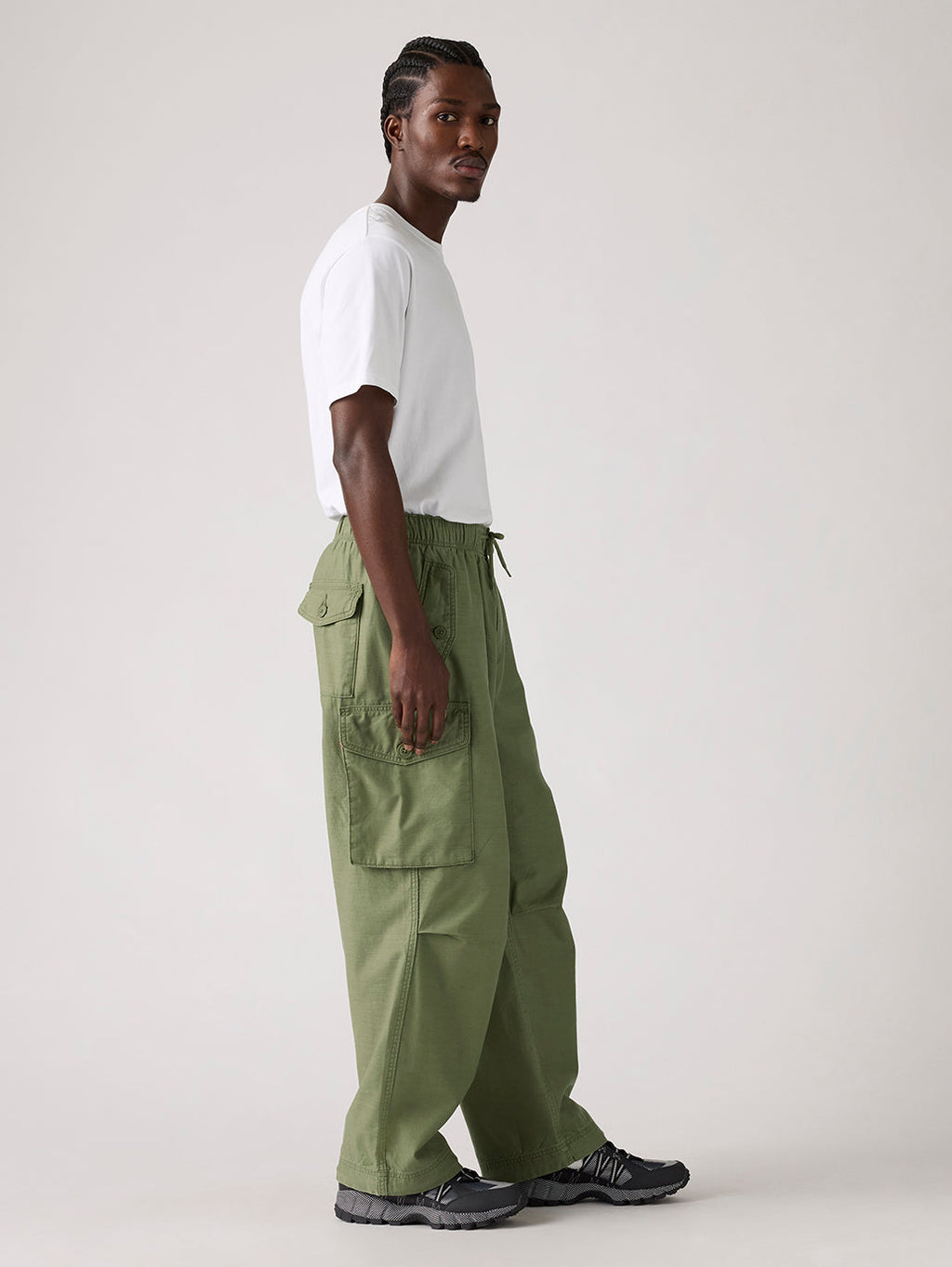 Men's Green Baggy Fit Mid Rise Cargo Trousers