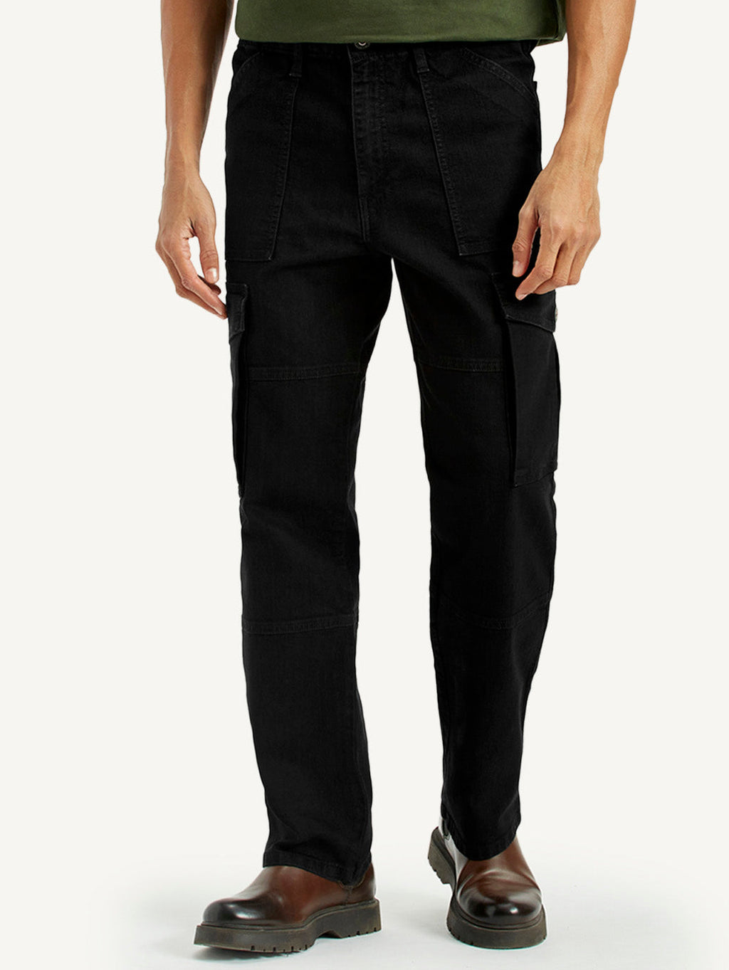 Men's 568 Black Loose Fit Mid Rise Cargo Jeans