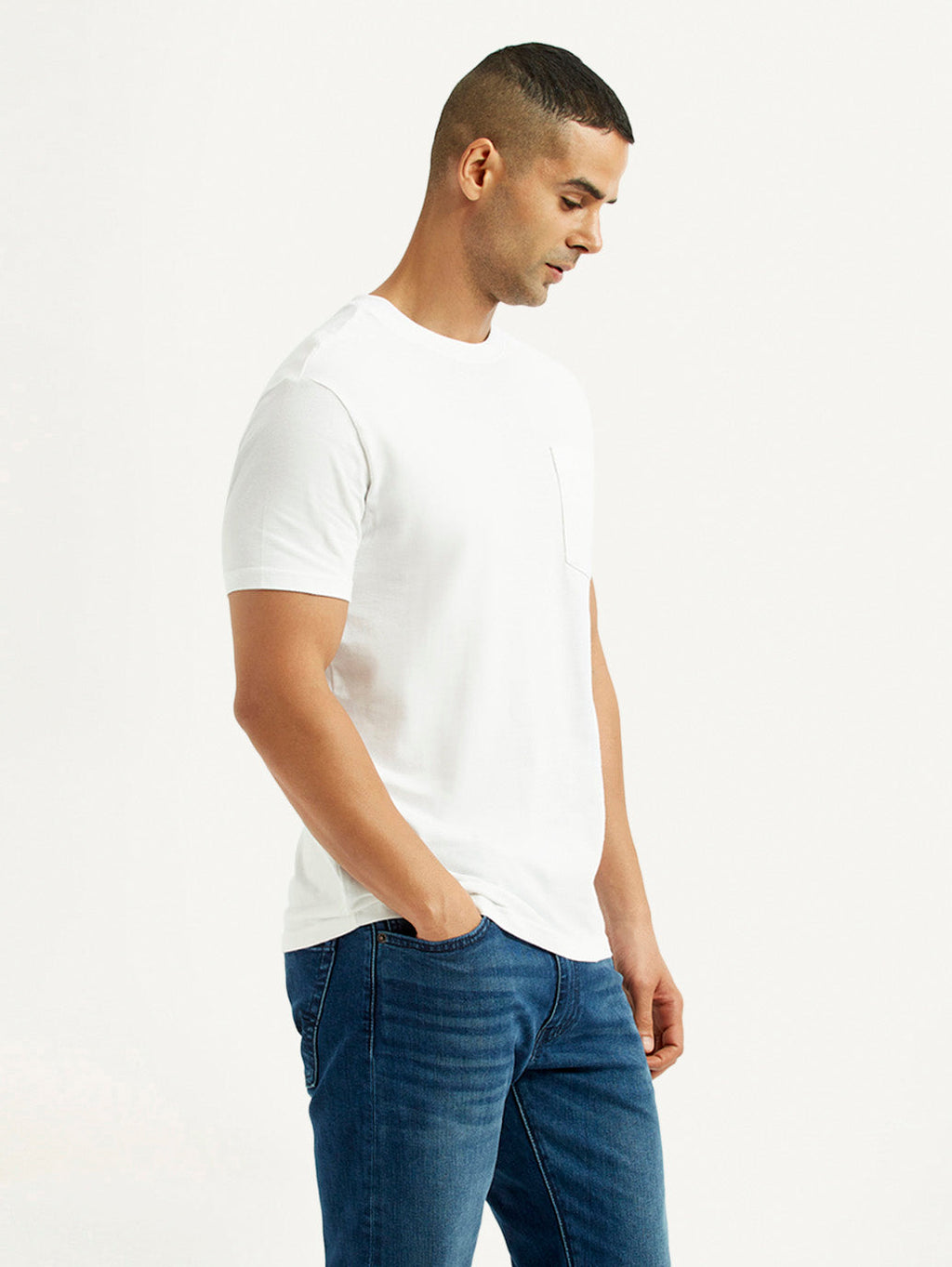 Men's Solid White Slim Fit T-shirt