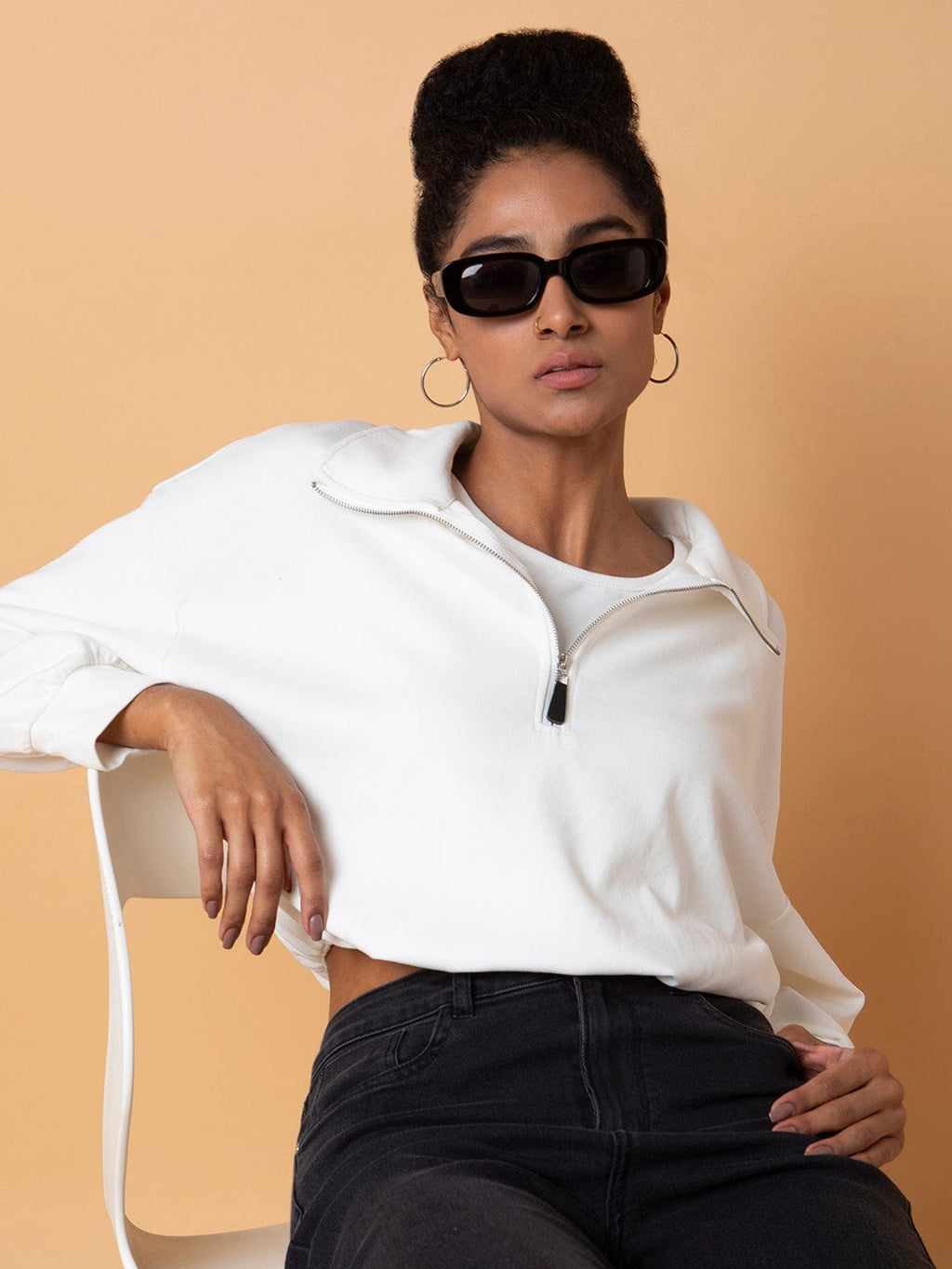 Women's Off White Solid Knits Shirt Collar Top