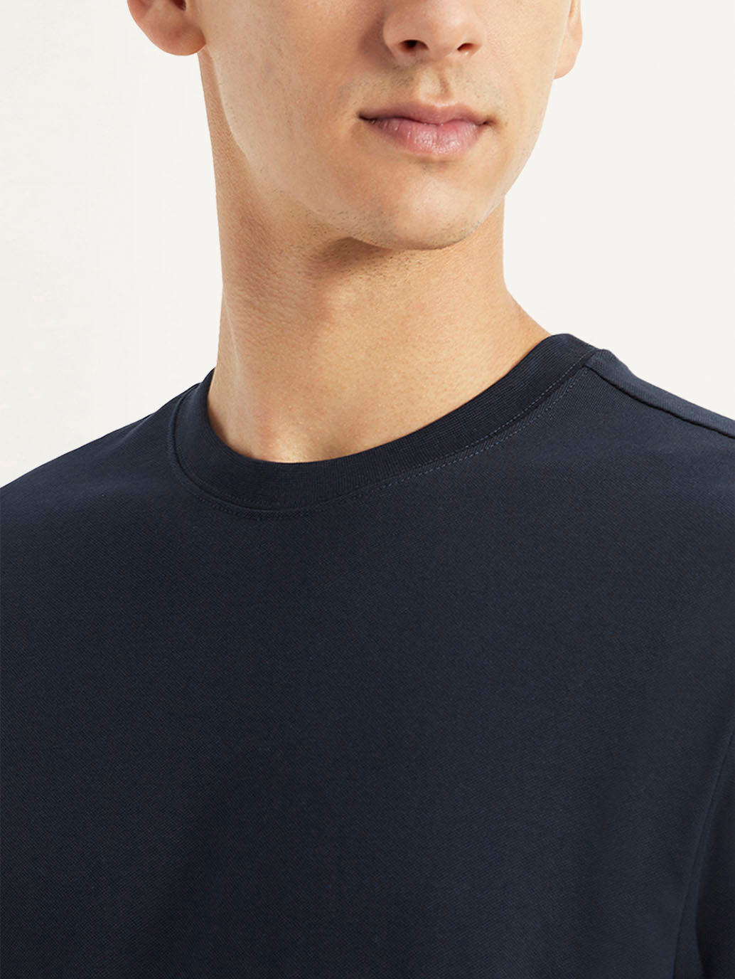 Men's Solid Slim Fit T-shirt