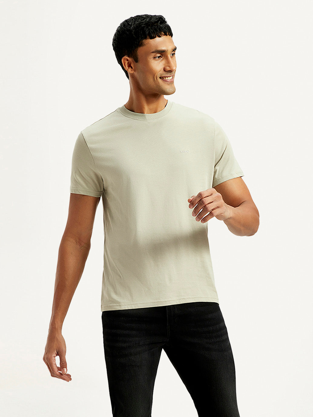 Men's Solid Slim Fit T-Shirt