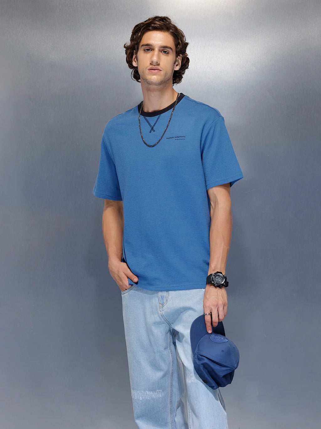 Men’s minimal oversized T-shirt with contrast neck | Blue