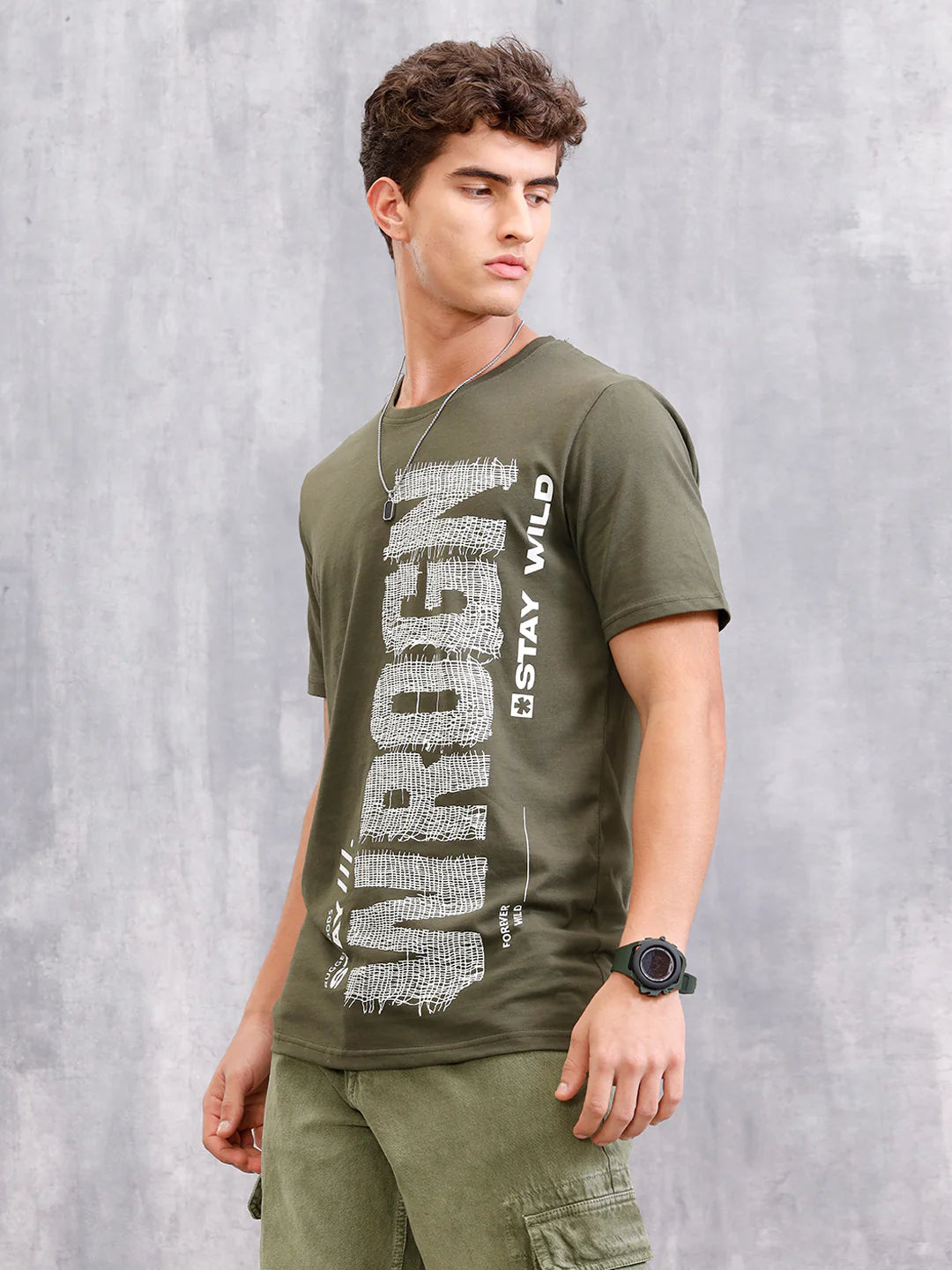 Distressed Yarn Look Brand Carrier Crew Neck In Slim Fit | Olive