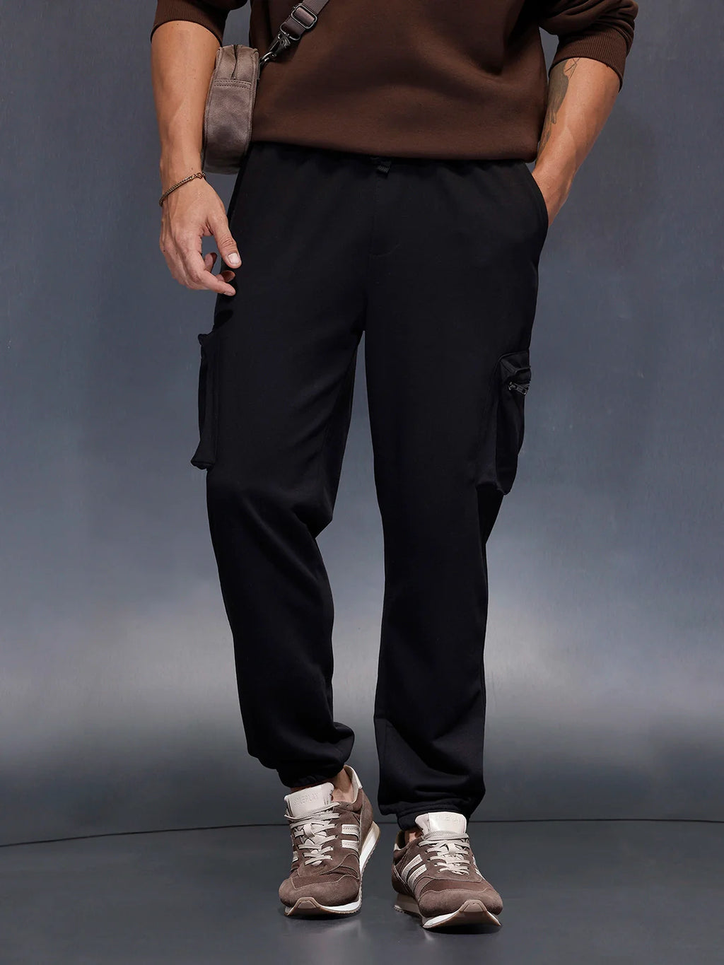 Men's casual Knitted jogger with cargo pockets | Black