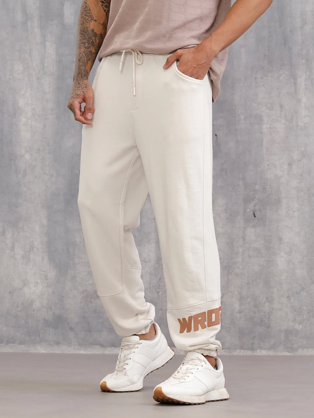 Cut&Sew Comfort Fit Jogger With Hd Print | White
