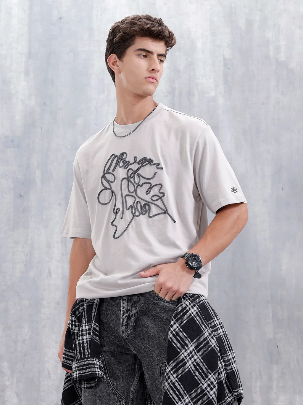 Casual Men Oversized Fit Tee With Cord Detailing | Grey