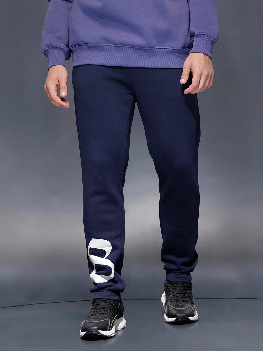 Men's casual slim fit jogger with placement graphic print | Navy Blue