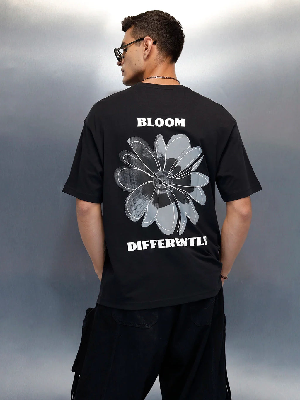 Men's Casual Floral Graphic Pritned T-Shirt | Black