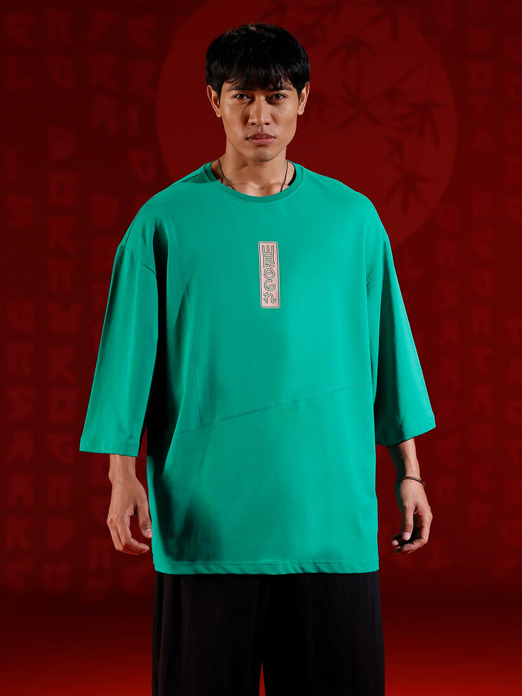 Oversize 3/4 sleeve tshirt with vertical label print detail | Green