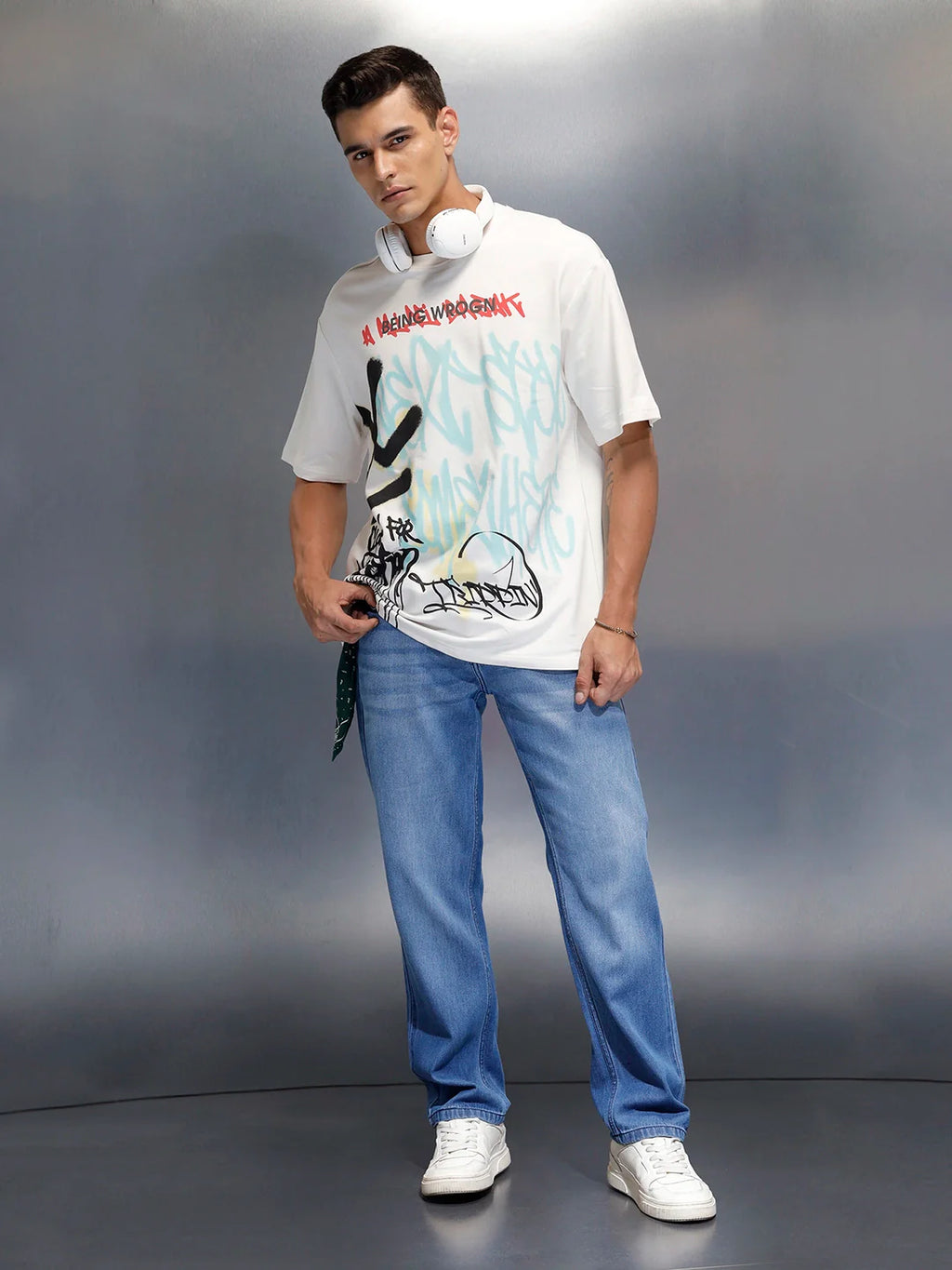 Grafitti inspired men's casual oversized fit t-shirt | White