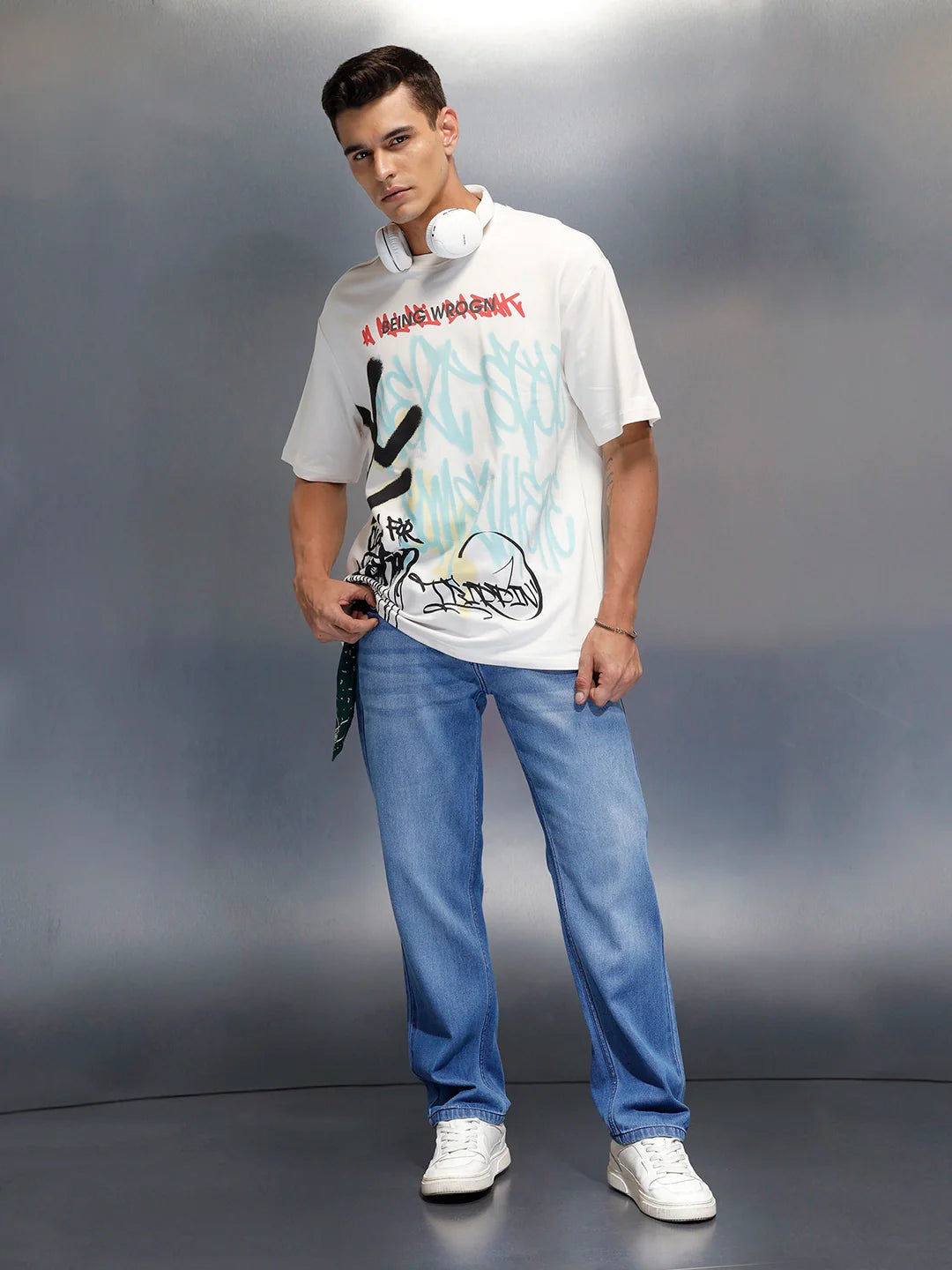 Grafitti inspired men's casual oversized fit t-shirt | White