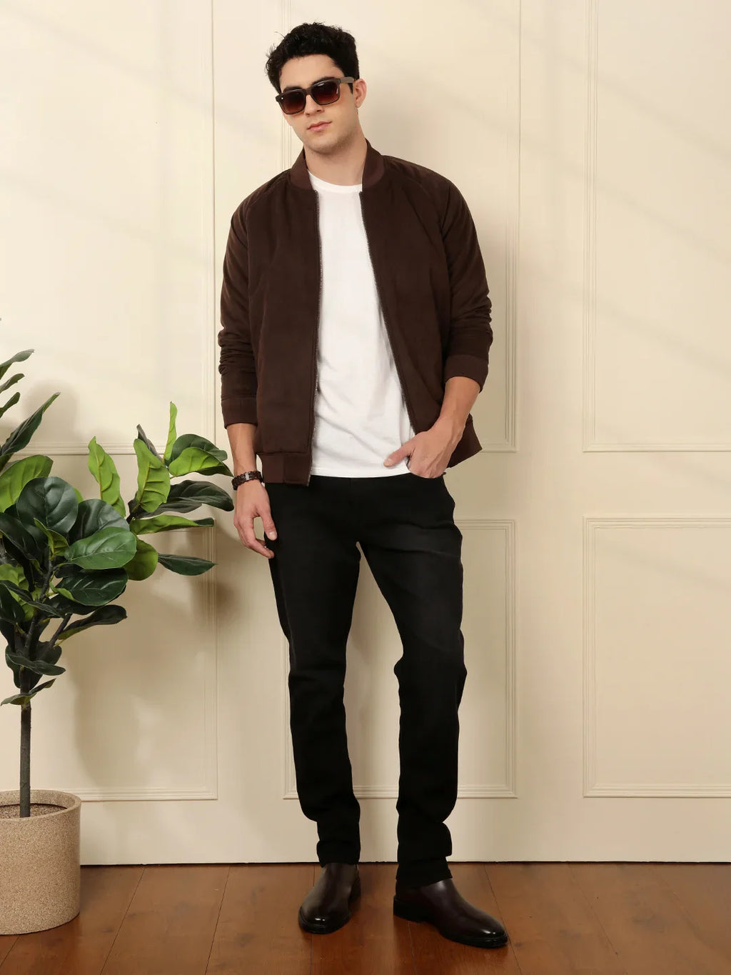 Classic Slim Fit Jeans In Black