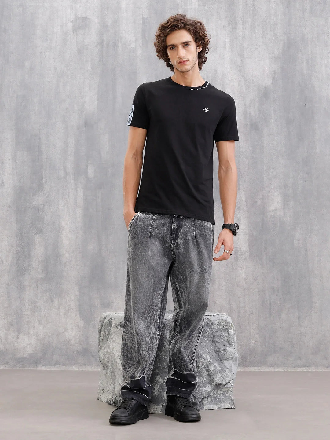 Solid Crew Neck With Contrast Stitch And Print Detail  |  Black