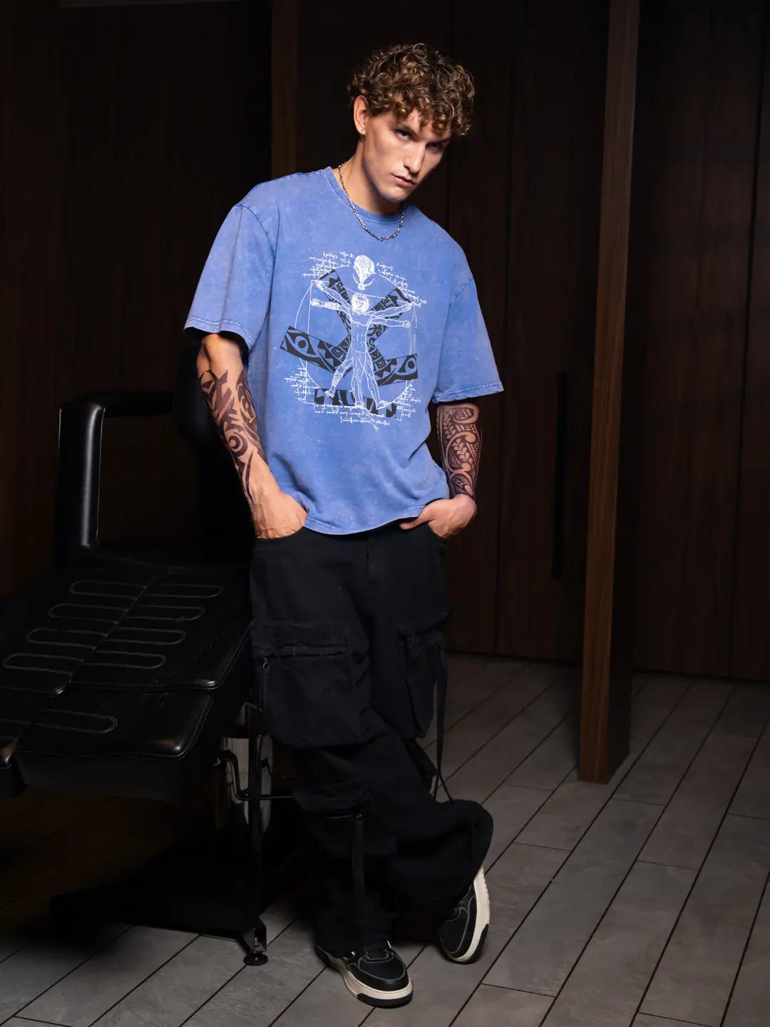 Wrogn X Aliens - The Vitruvian Man | Blue