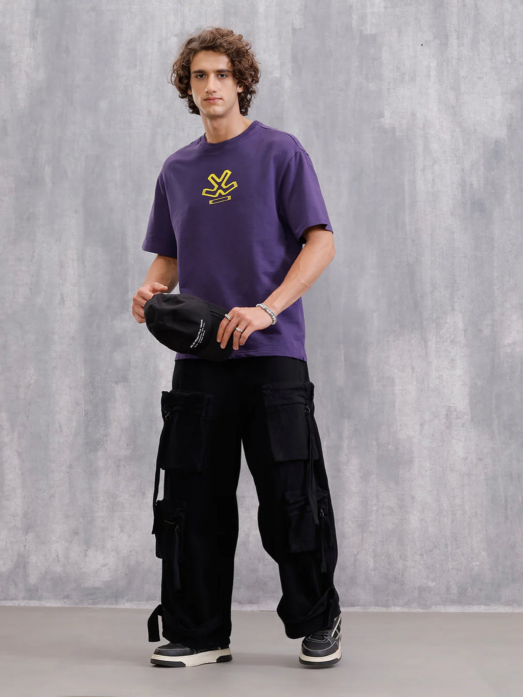 Mundane Objects Inspired Hazy Back Print Crew Neck T-Shirt | Purple