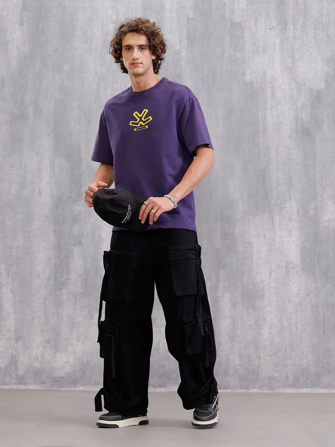 Mundane Objects Inspired Hazy Back Print Crew Neck T-Shirt | Purple