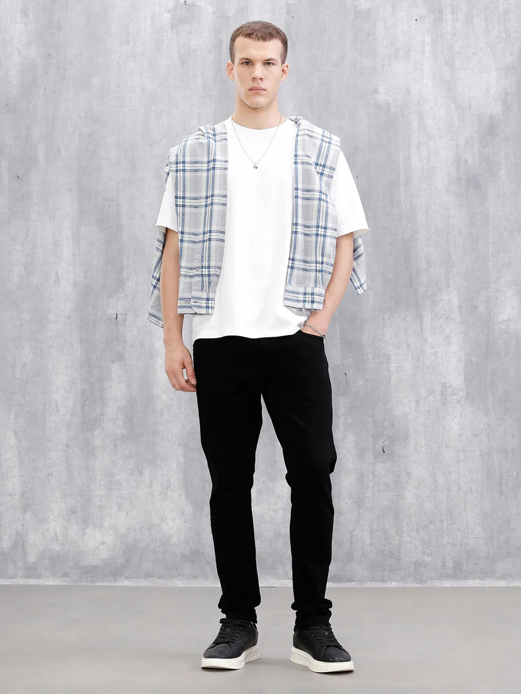 Cotton Blend Slim Tappered Jeans | Black