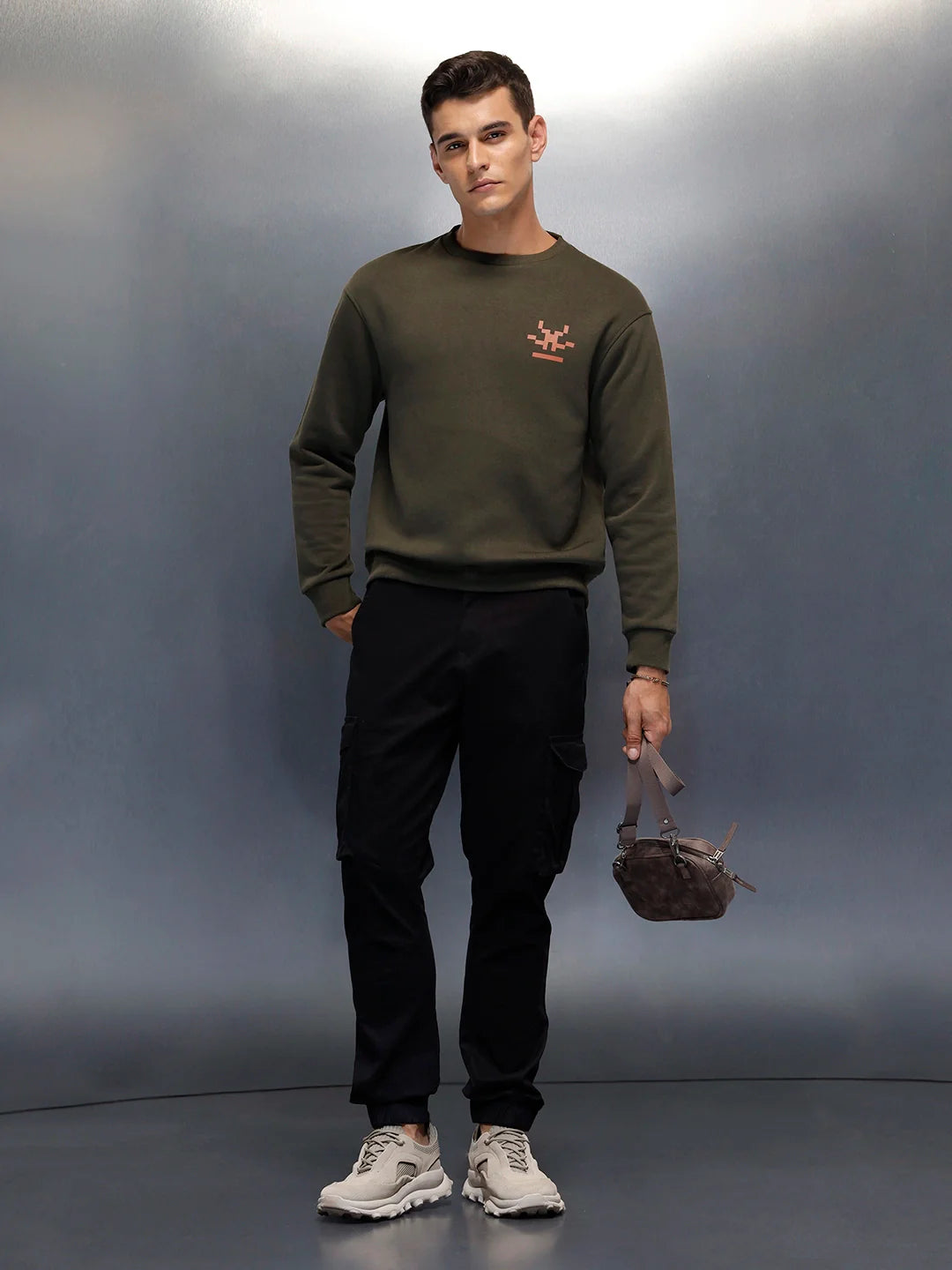 Men's casual relaxed cargo fit woven jogger | Black