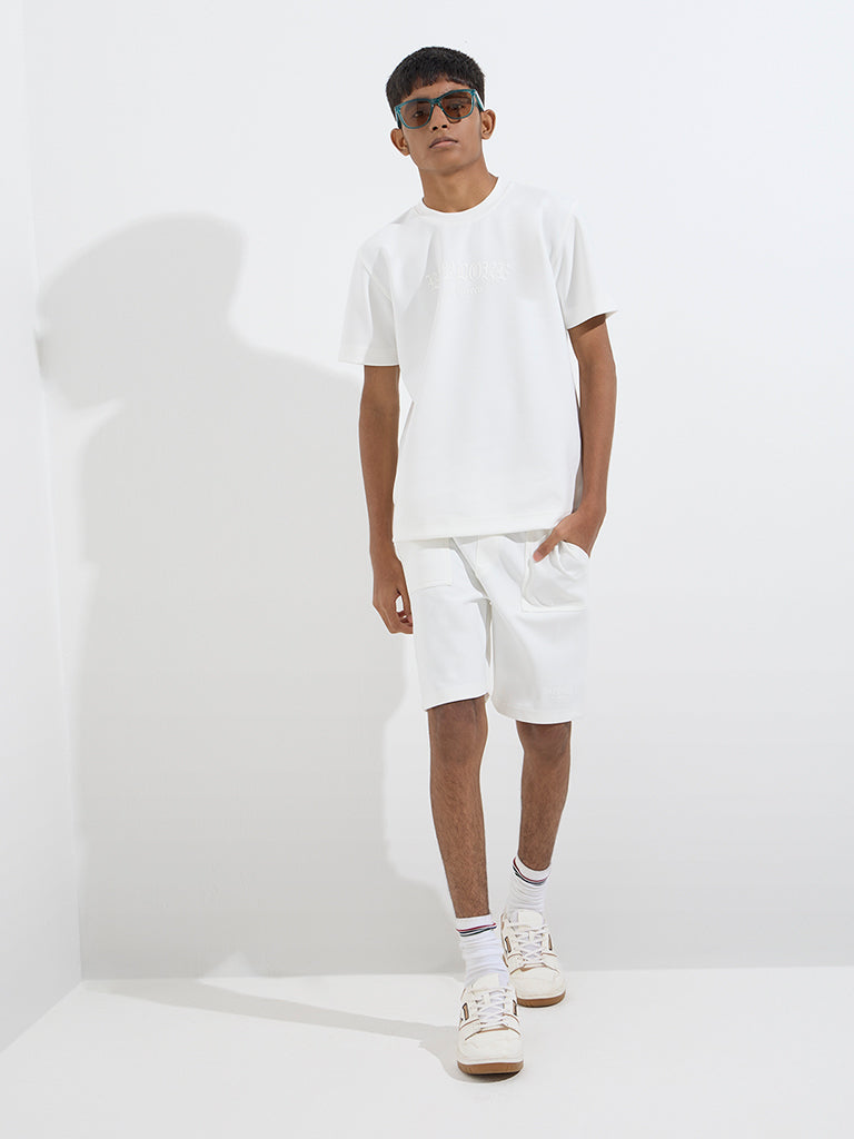 Y&F Kids Off-White Mid-Rise Shorts