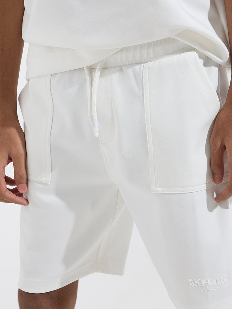 Y&F Kids Off-White Mid-Rise Shorts