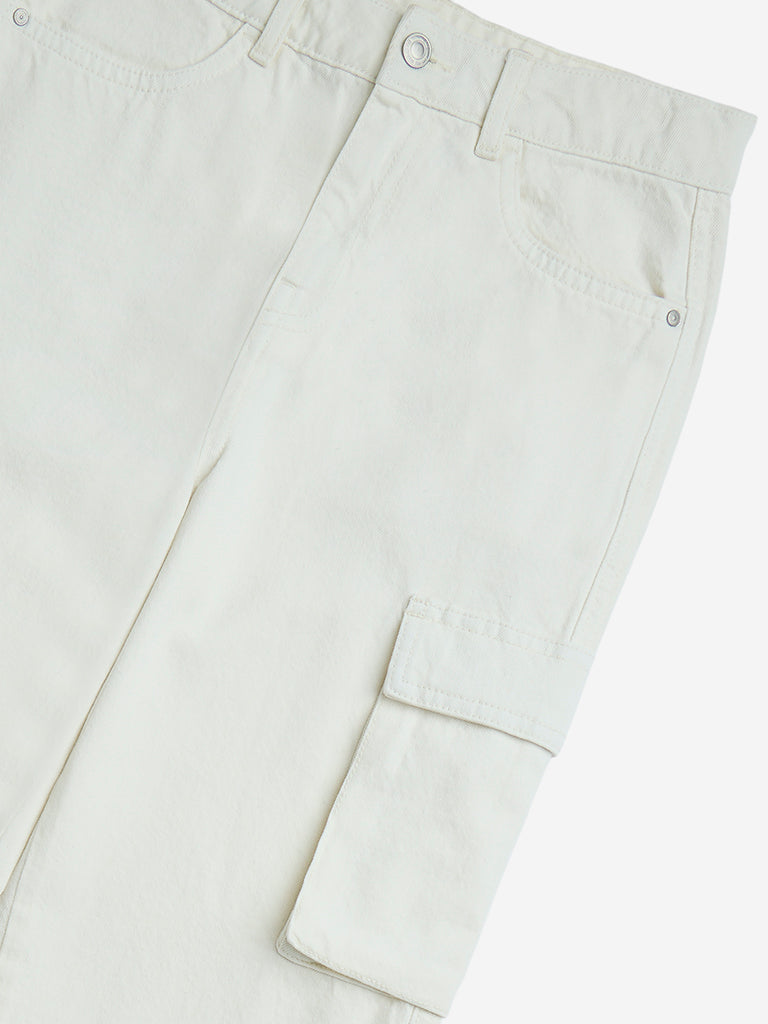 Y&F Kids Off-White Cargo-Style Relaxed-Fit Mid-Rise Jeans