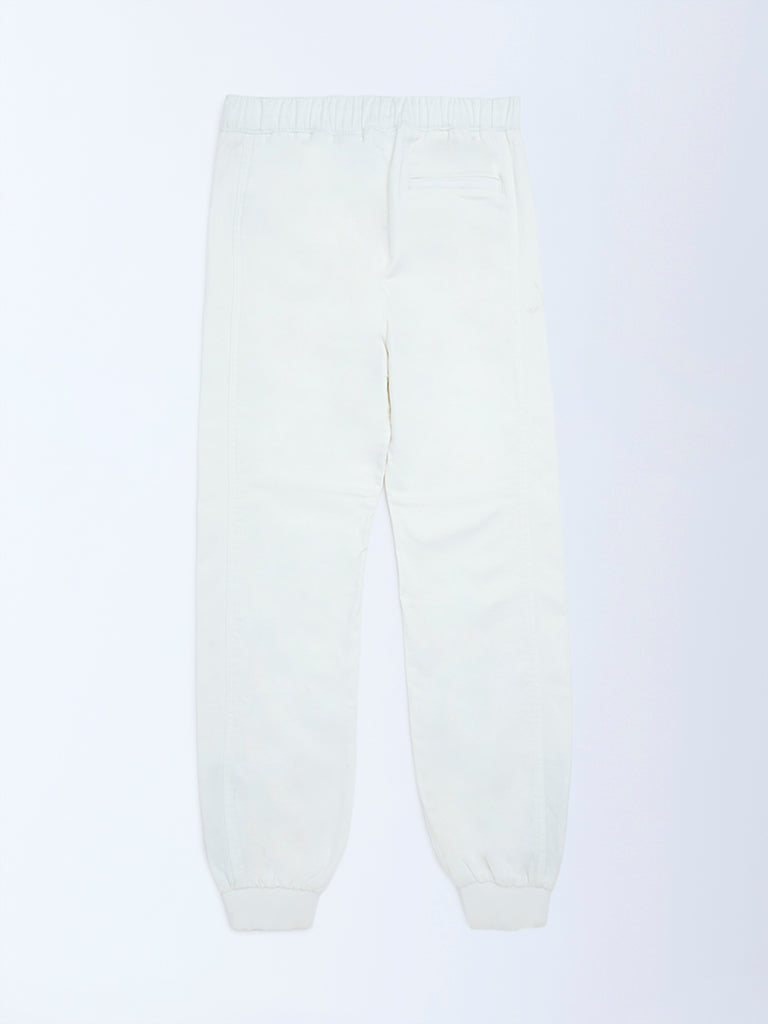 Y&F Kids White Mid-Rise Cotton-Blend Joggers
