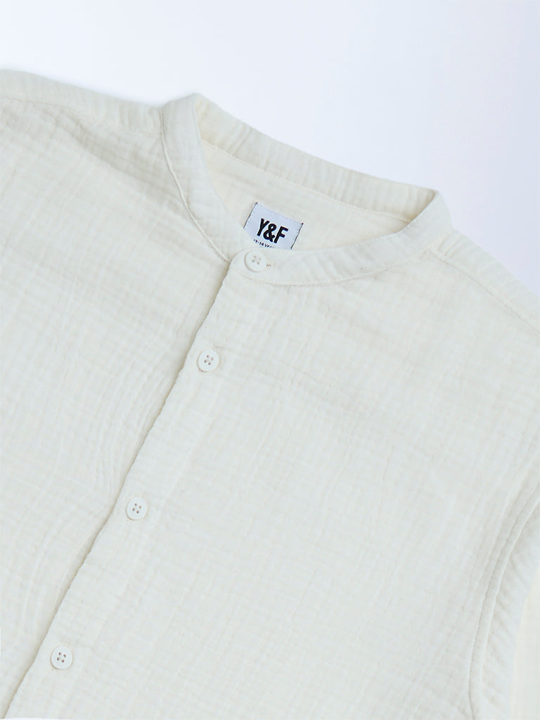 Y&F Kids Off-White Crinkle-Textured Resort-Fit Cotton Shirt
