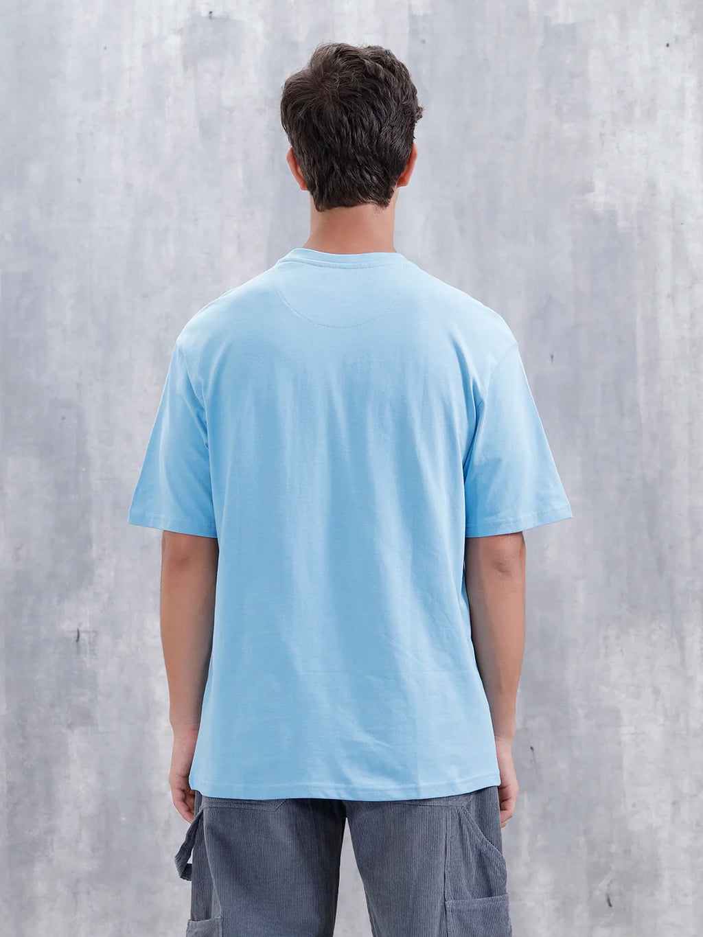 Casual Men Oversized Fit Tee With Cord Detailing | Blue