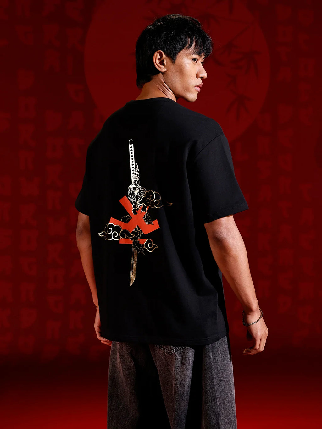 Puff print chest motif oversized tshirt | Black