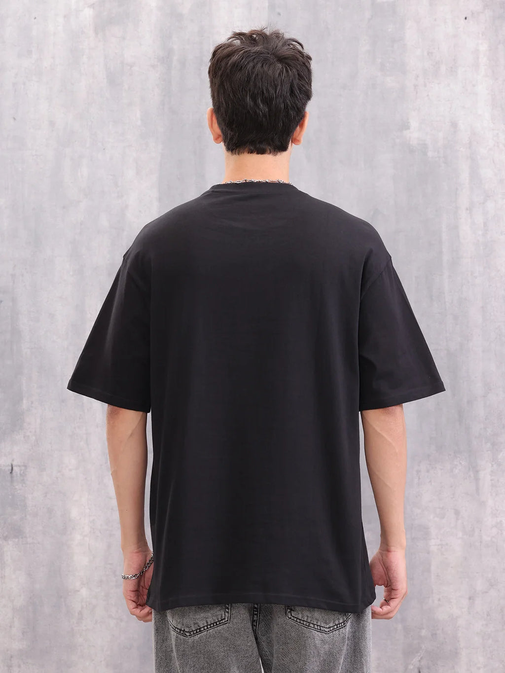 Retro Graphic Printed Oversized Fit Tshirt | Black