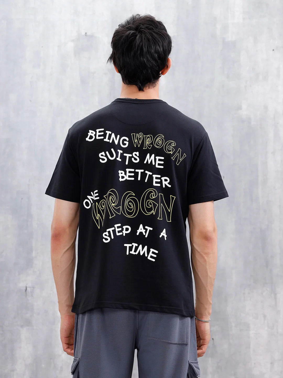 Casual Men's Graphic Tee | Black