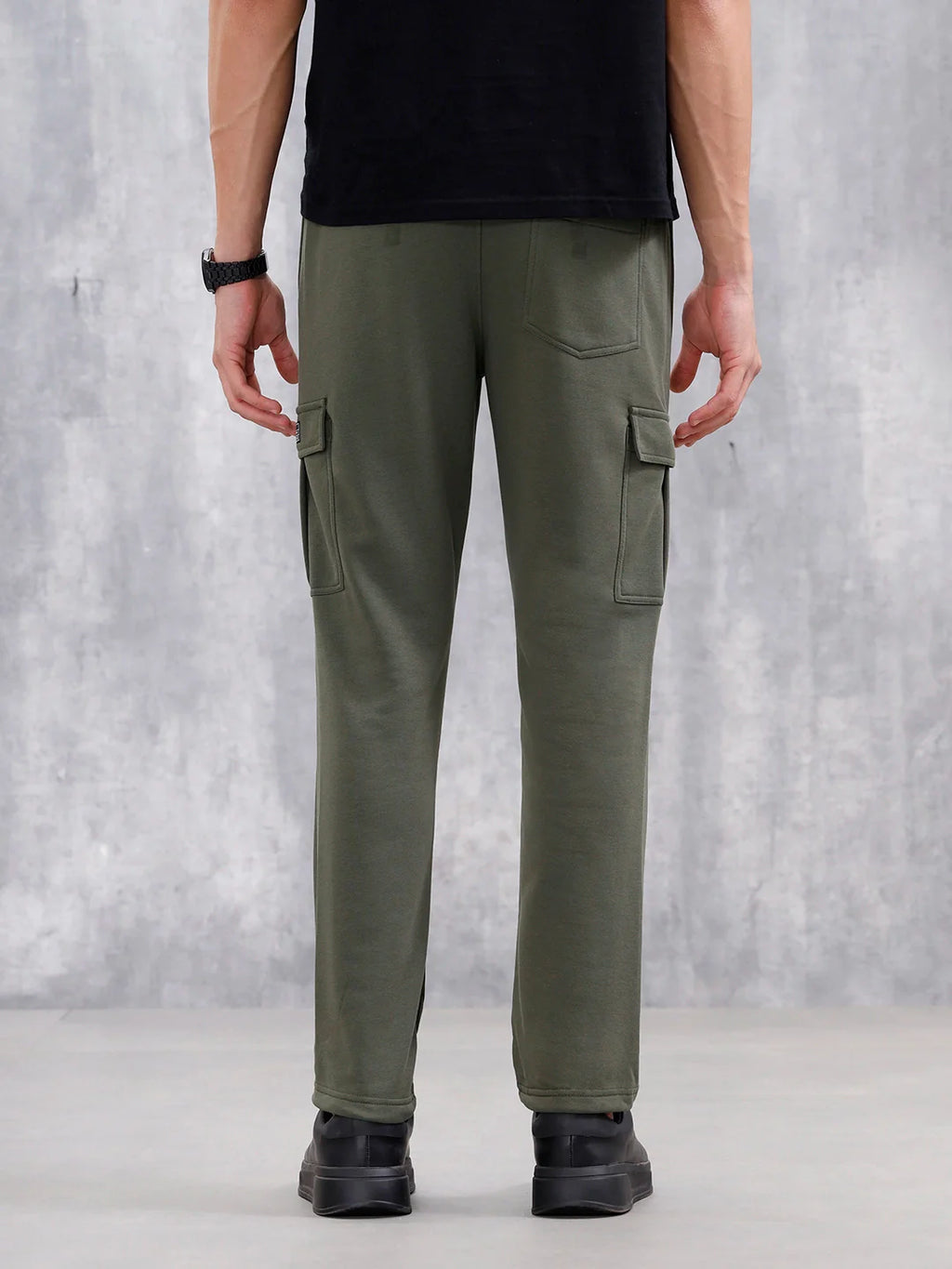 Men’s Straight Fit Knit Jogger With Pockets | Olive