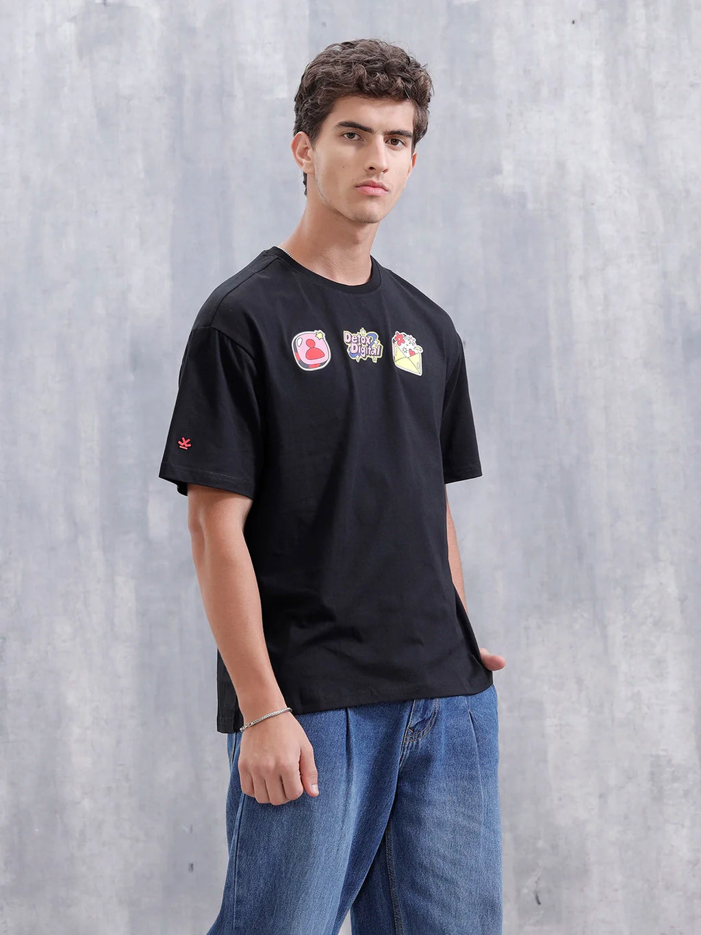 Casual Men Oversized Fit Tee With Graphic | Black