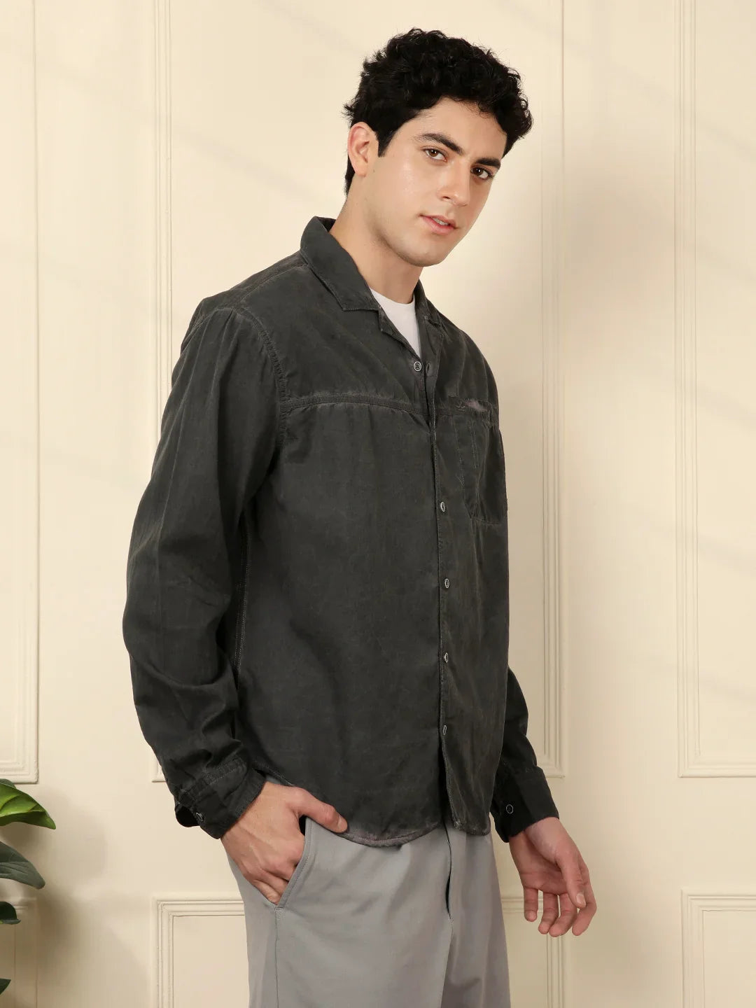 Cuban Collar Relaxed Shirt in Black