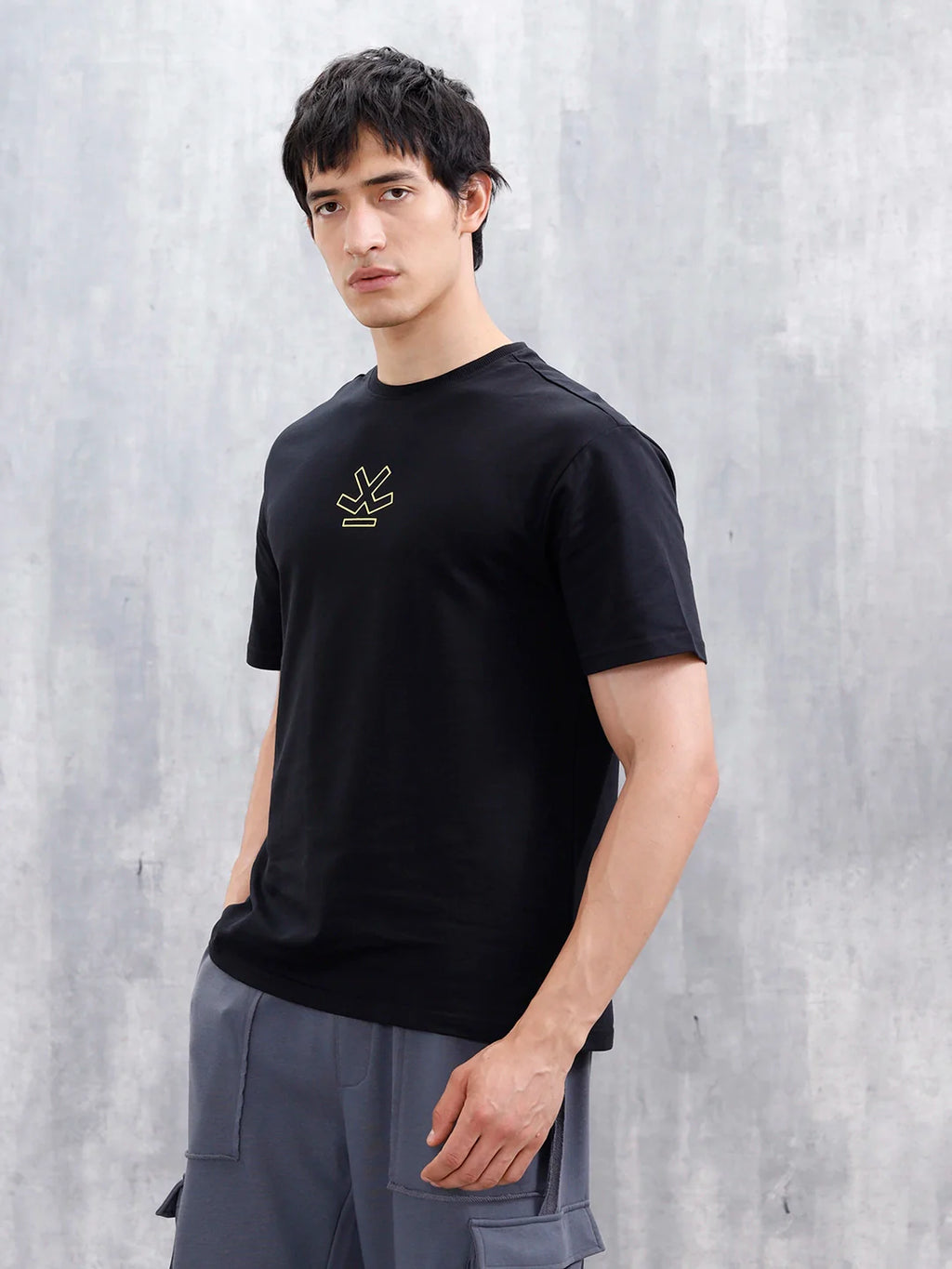 Casual Men's Graphic Tee | Black