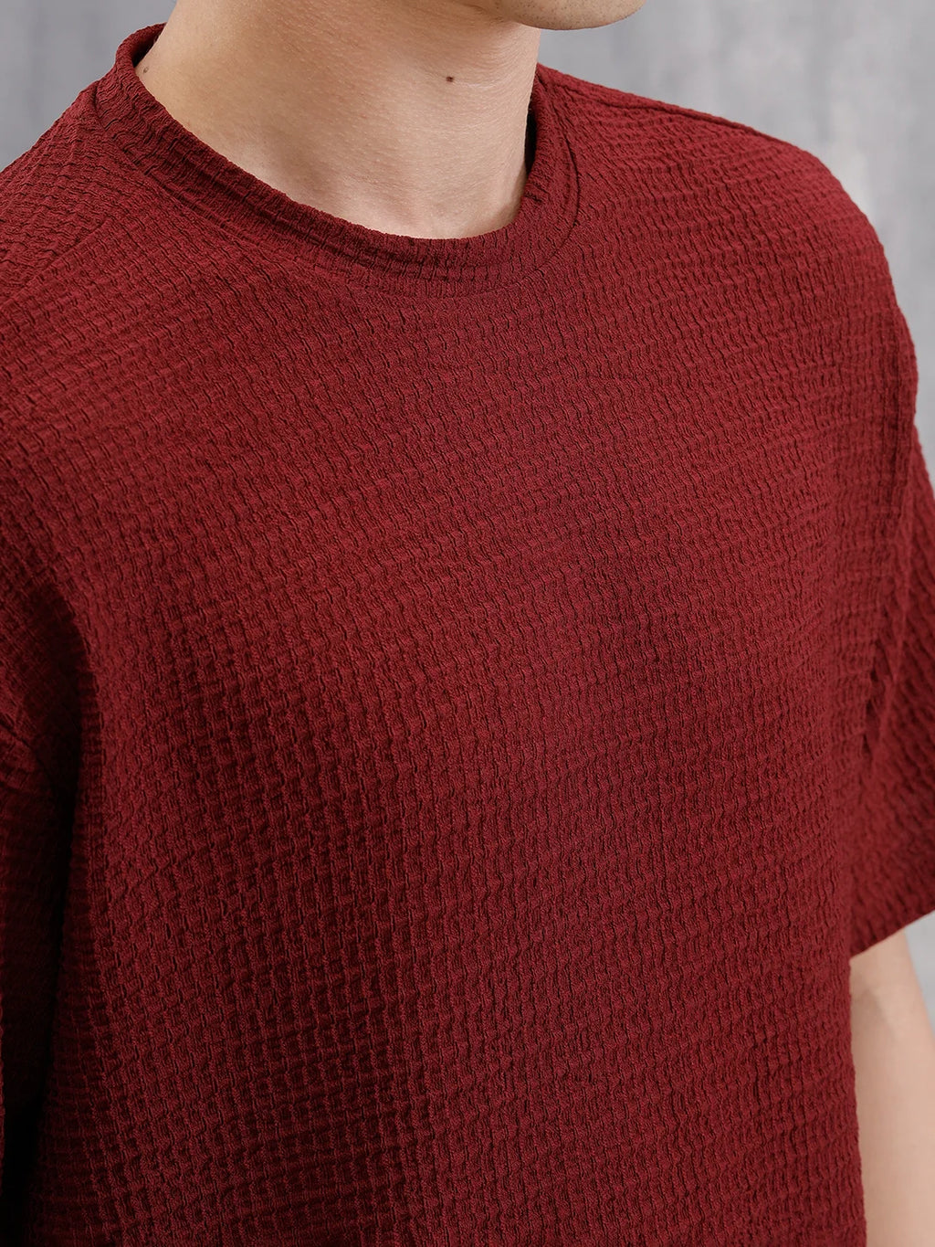 Oversized Jacquard Textured Crew Neck T-Shirt   | Maroon
