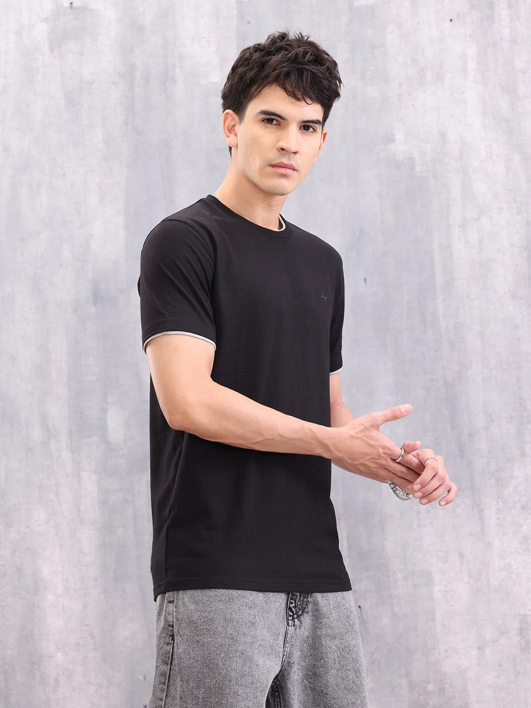 Knitted Structured Men Casual Slim Fit T-shirt | Black