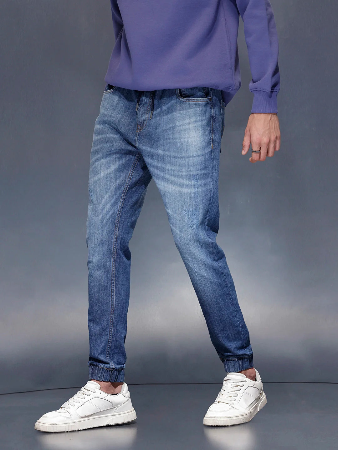 Men’s light washed jogger fit jeans | Med Stone