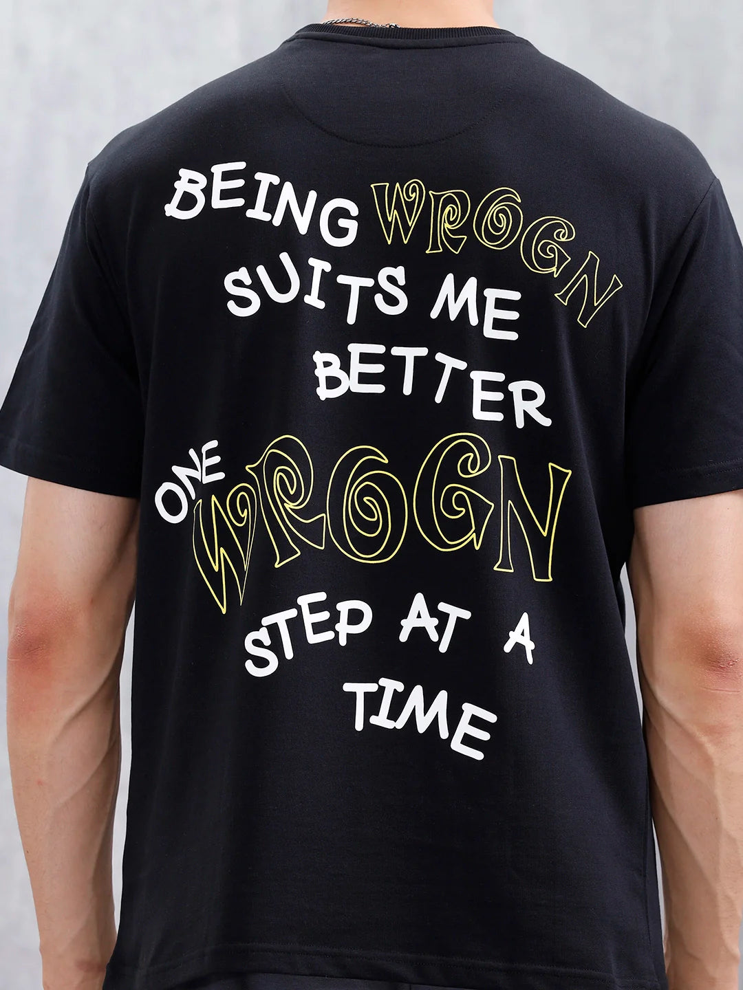 Casual Men's Graphic Tee | Black