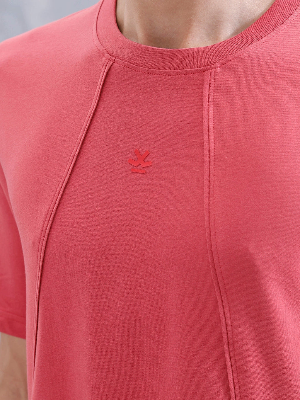 Men Solid Comfort Fit Tshirt With Pipping Detail | Red