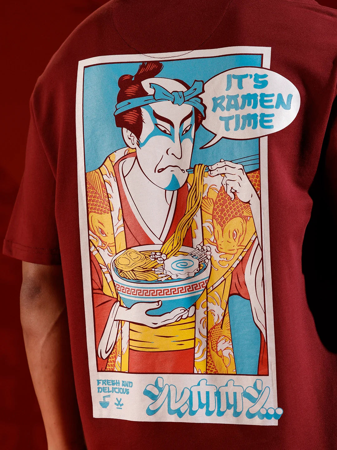 Minimal chest print T-shirt | Maroon