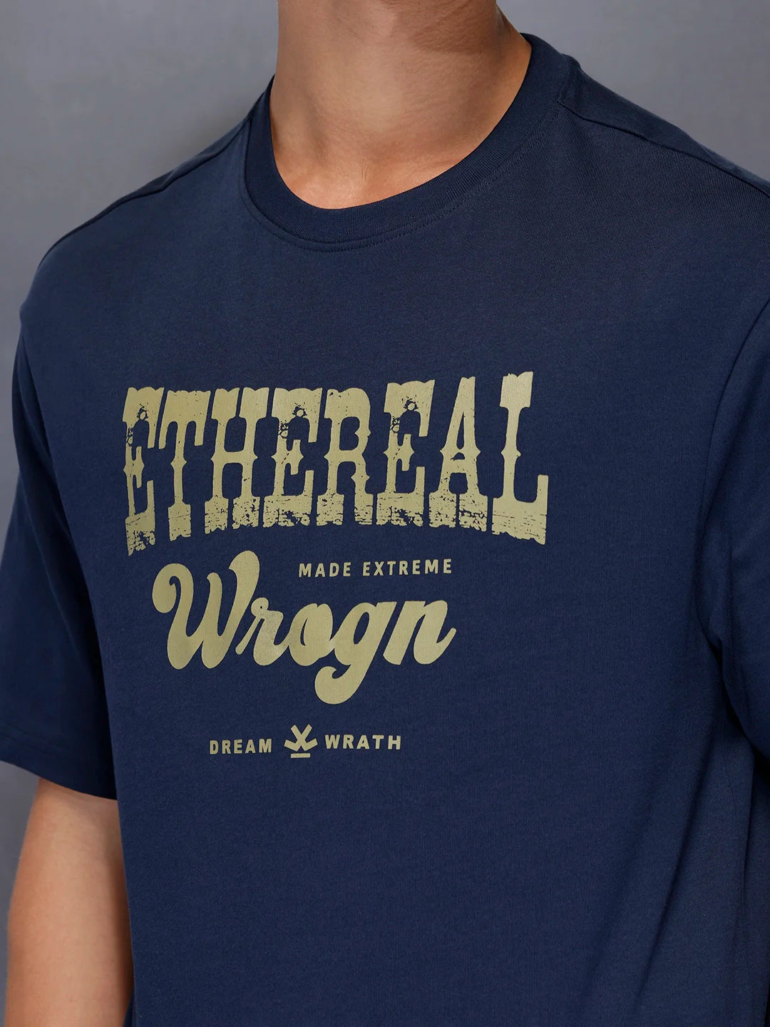 Men’s bold front print cotton t-shirt | Navy Blue