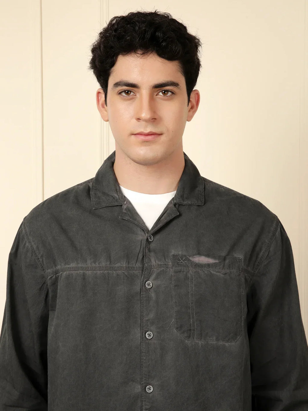 Cuban Collar Relaxed Shirt in Black