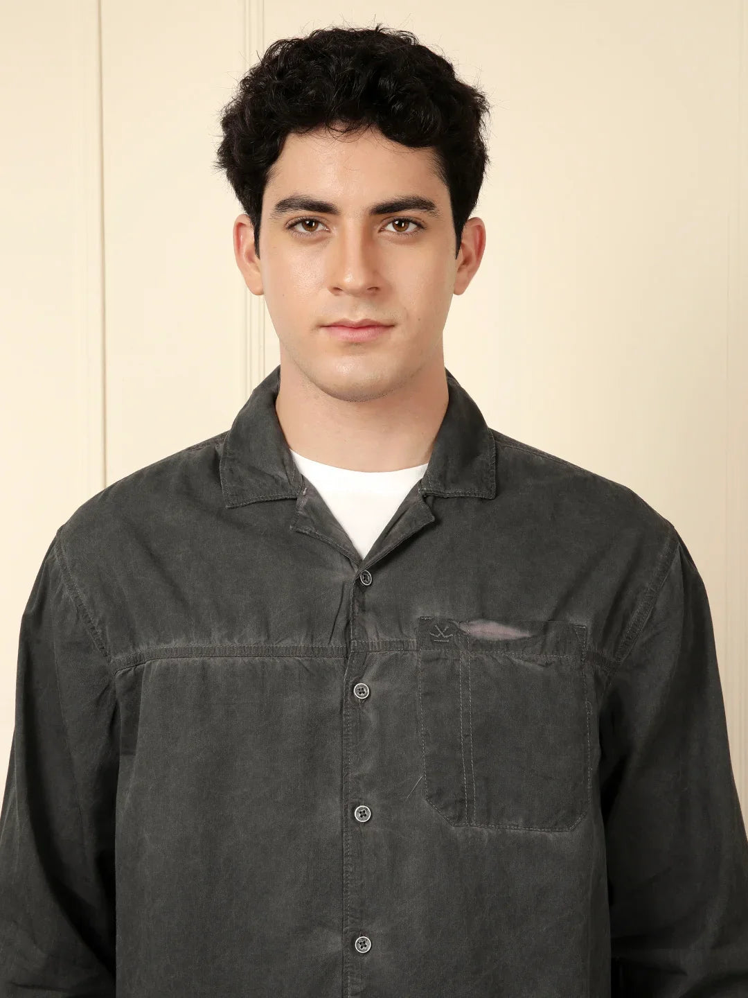 Cuban Collar Relaxed Shirt in Black