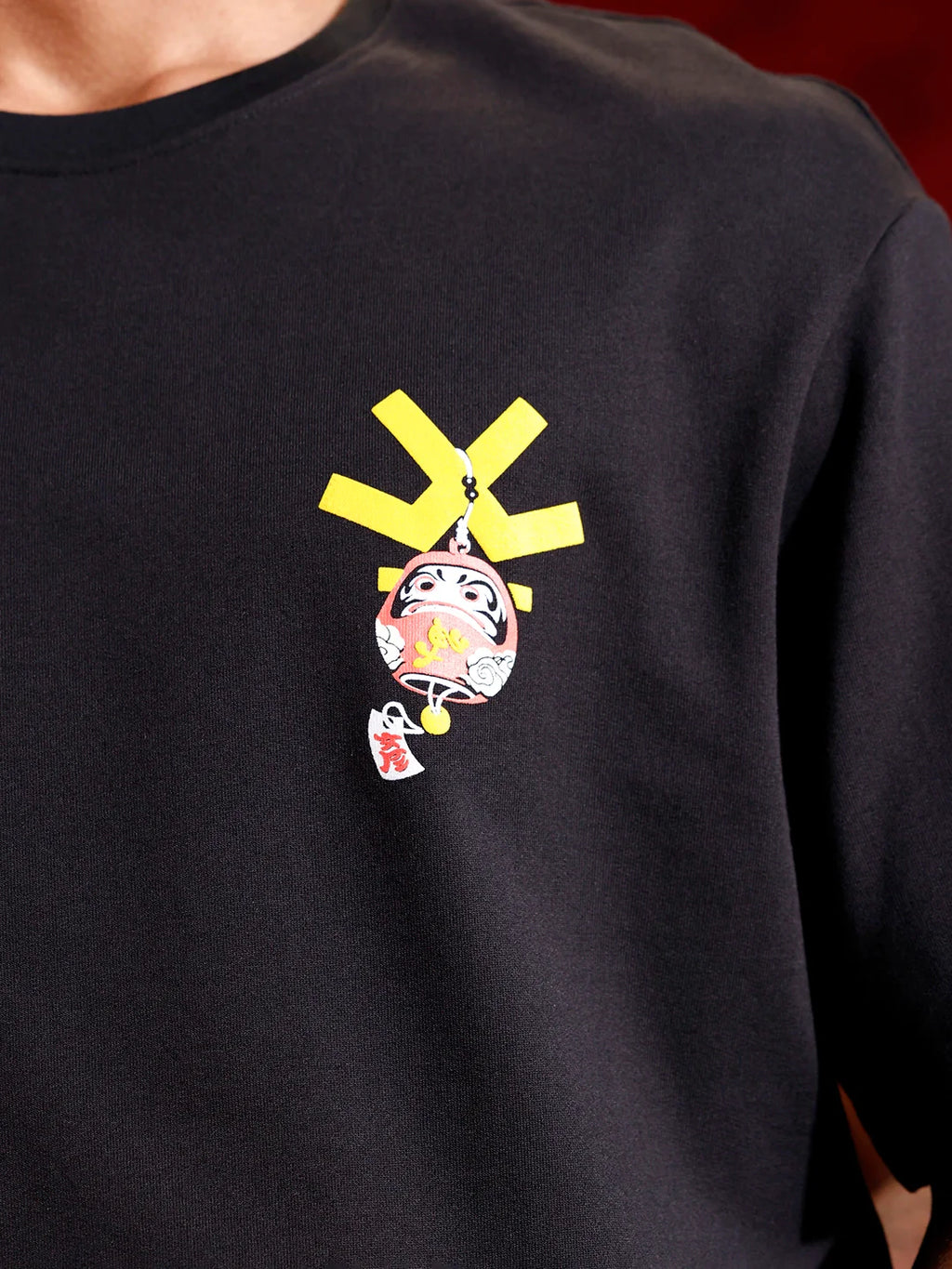 Men’s bold chest print oversized T-shirt | Black