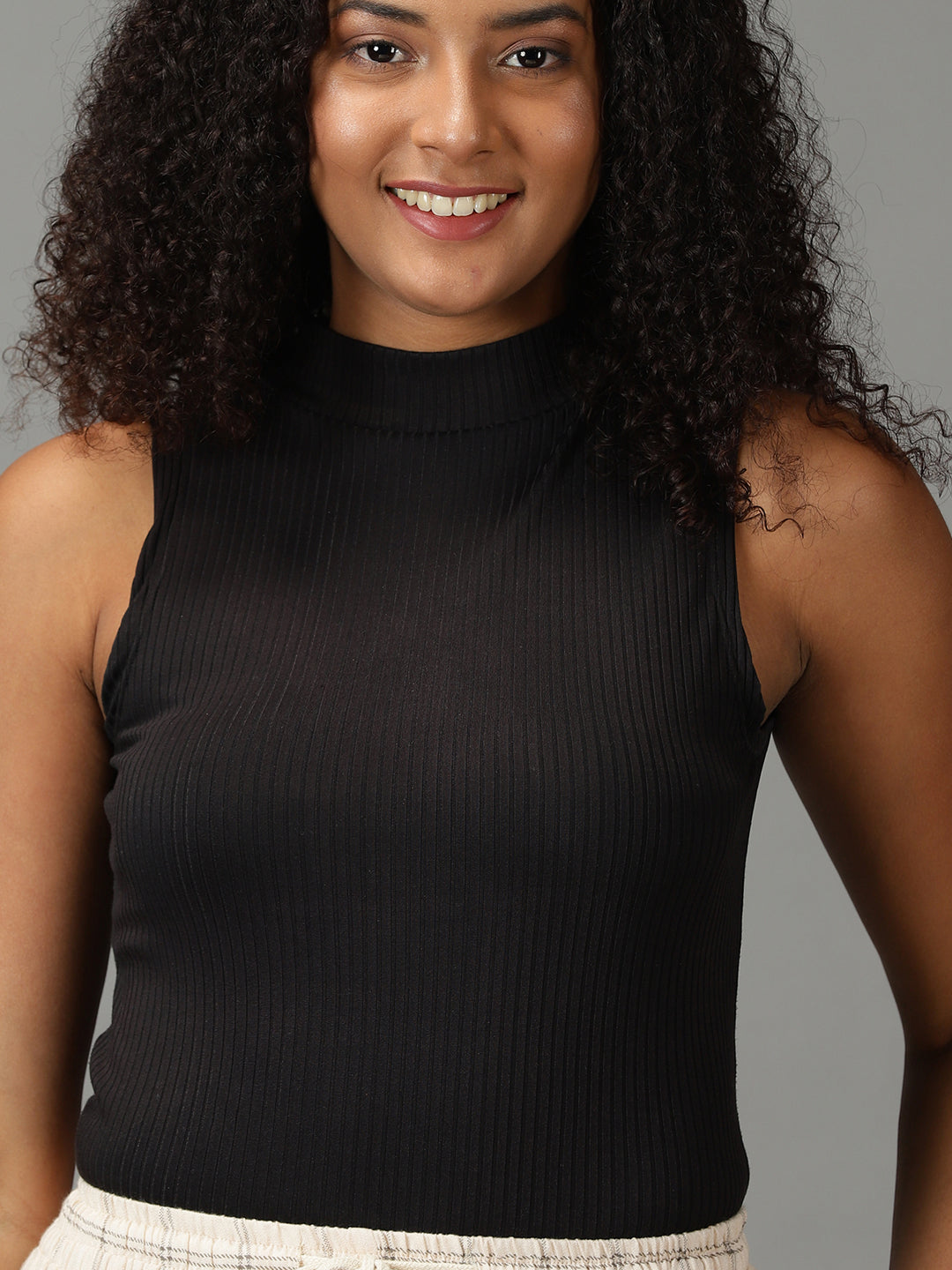 Women's Cream Checked High-Rise Relaxed Straight Fit Linen Regular Trousers