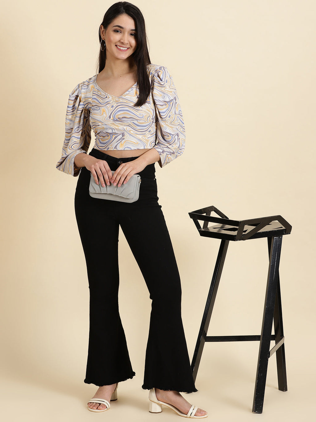 Women's Blue V-Neck Print Crepe Crop Top