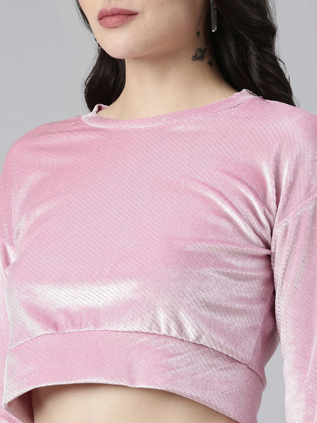 Women's Pink Round Neck Drop shoulder Sleeves Velvet Crop Top