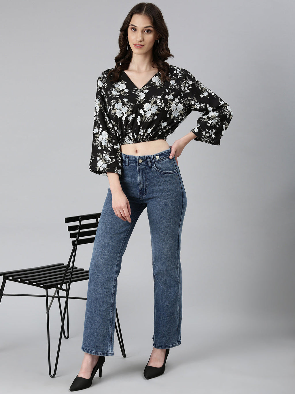 Women's Black Floral Printed Flared Sleeves Blouson Crop Top